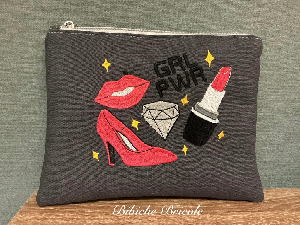 GRL PWR – Fichier Broderie Disponible 10x10 - 15x15 - Pack 2 Tailles