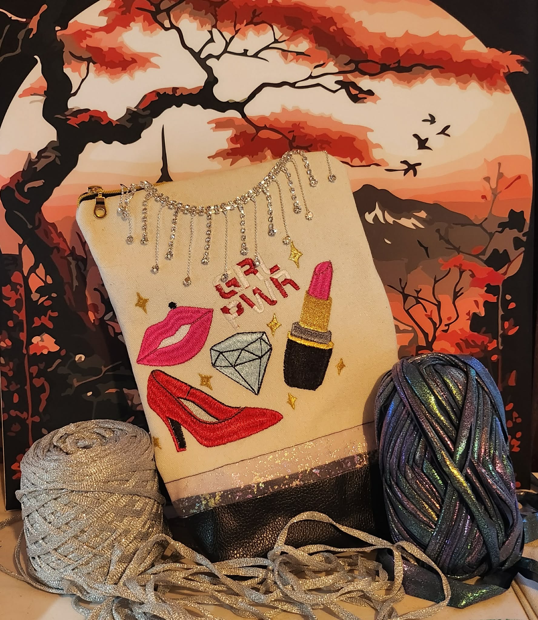 GRL PWR – Fichier Broderie Disponible 10x10 - 15x15 - Pack 2 Tailles