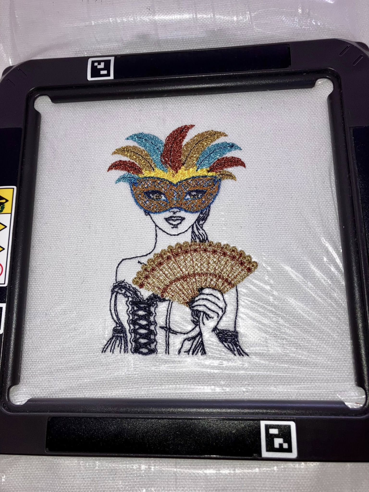 Femme Vénitienne Carnaval – Fichier Broderie Disponible 10x10 - 15x15 - Pack Collection