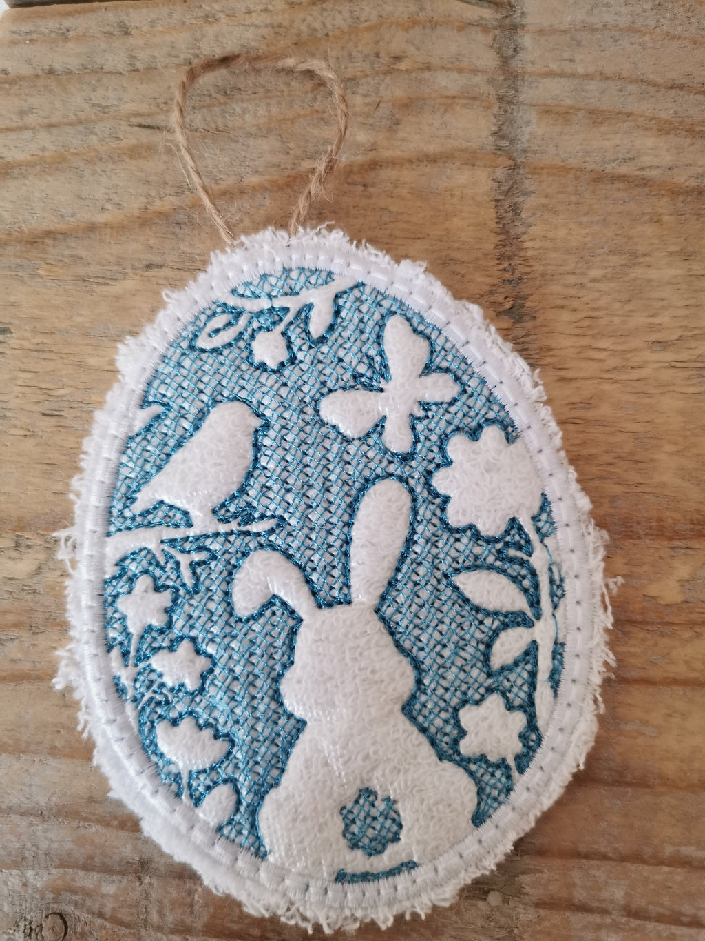 Lingette ITH Embossage “Lapin” - Fichier Broderie 10x10
