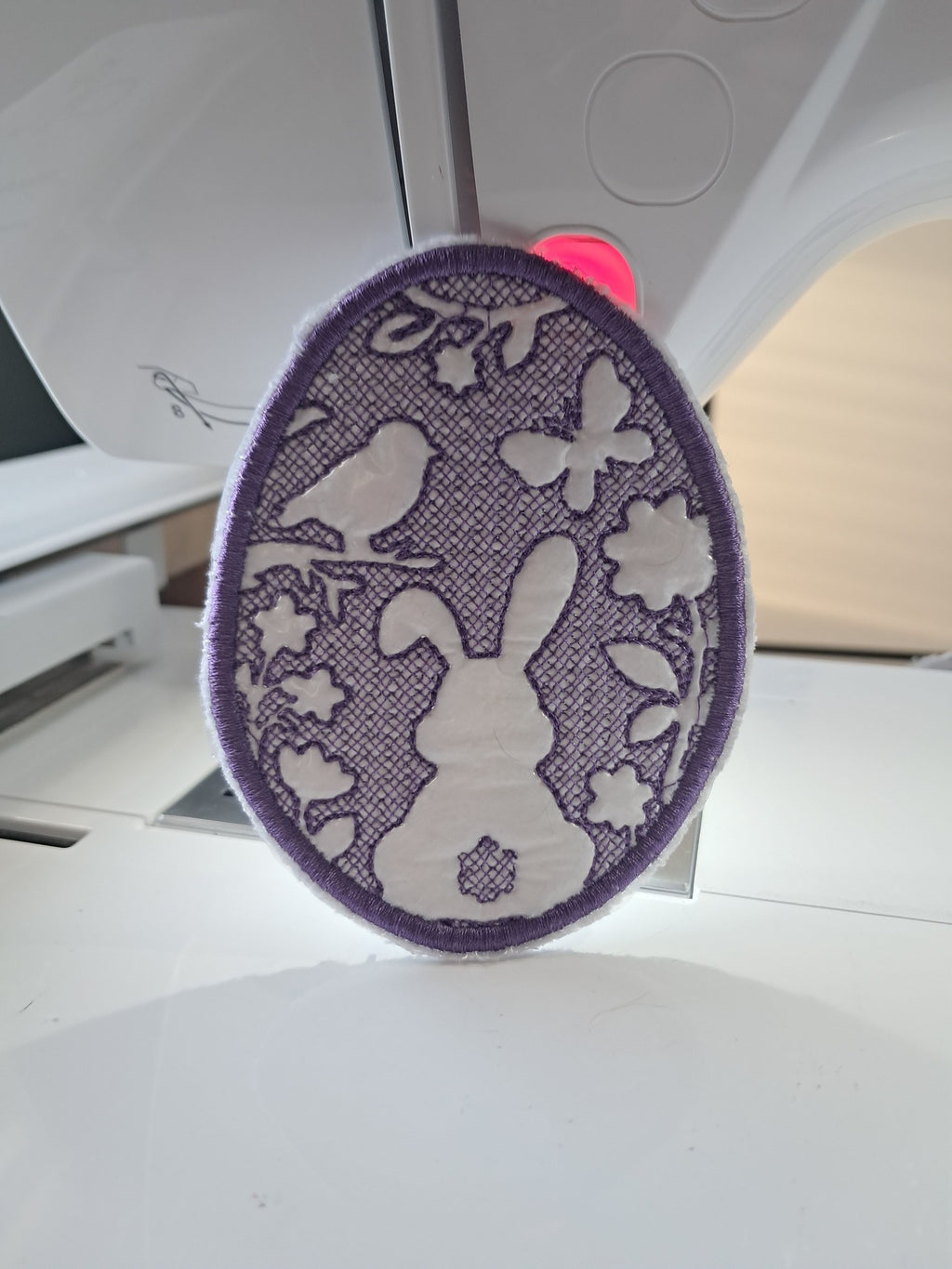 Lingette ITH Embossage “Lapin” - Fichier Broderie 10x10