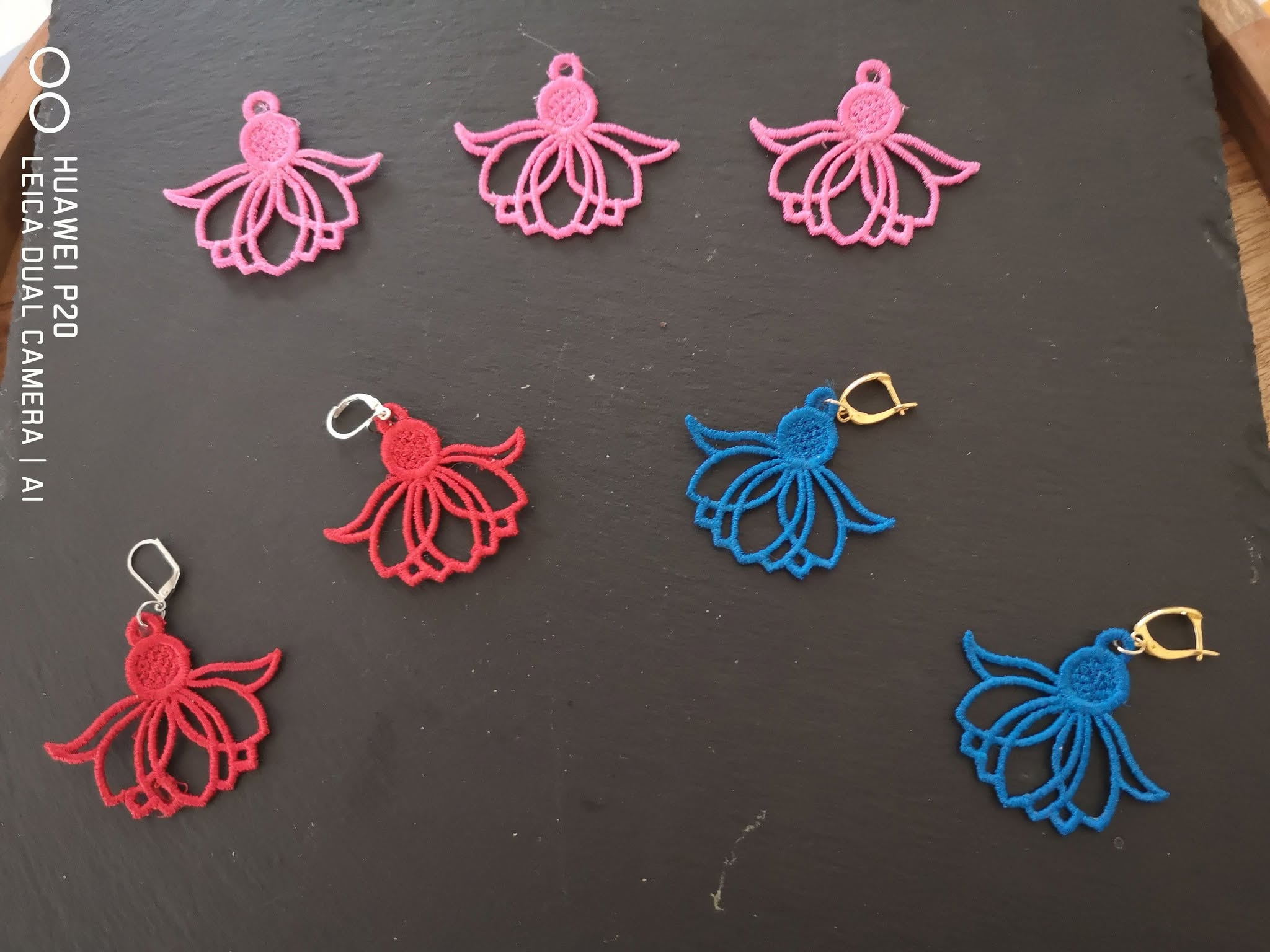 Boucles d'Oreilles FSL Lotus – Fichier Broderie Disponible 10x10 - Plaque 2 Paires