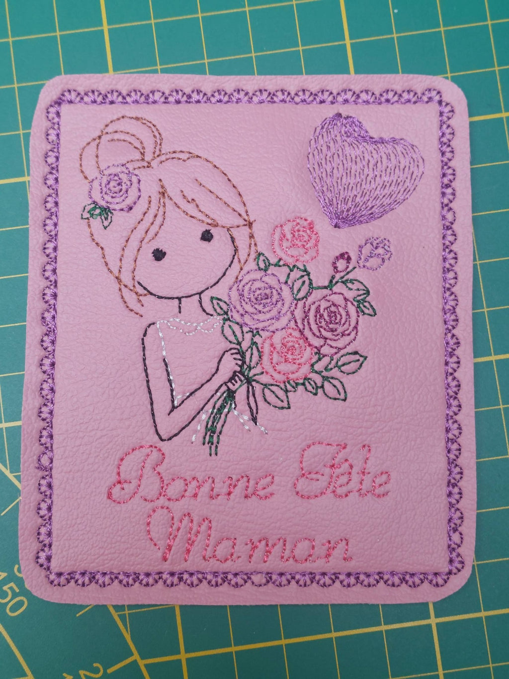 Carte ITH Bonne Fête Maman Fille – Fichier Broderie 10x10 ou 15x15