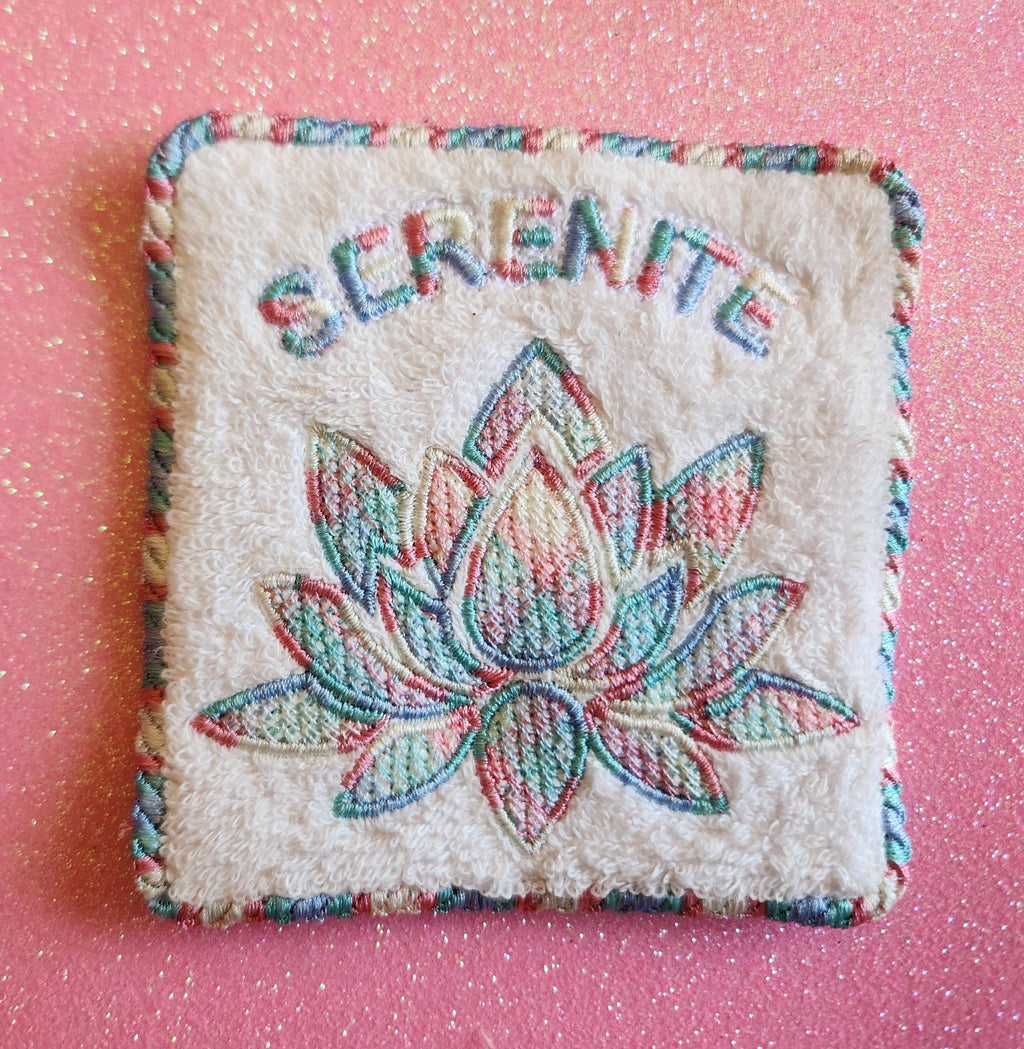 Lingette ITH Embossage “Lotus Sérénité” - Fichier Broderie 10x10