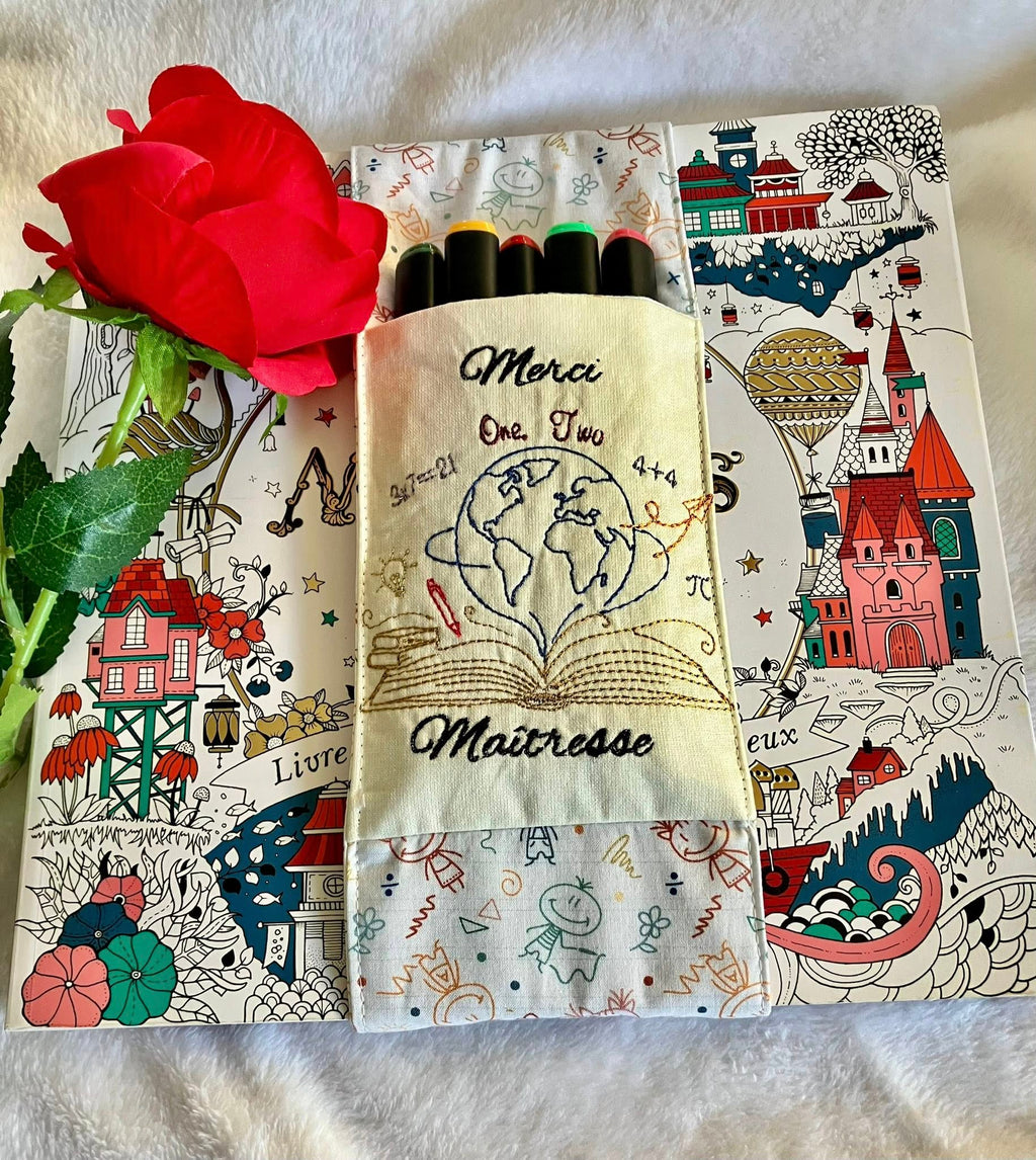 Collection Merci Maître, Maîtresse, ATSEM, AESH & Nounou – Fichiers Broderie Machine Complets