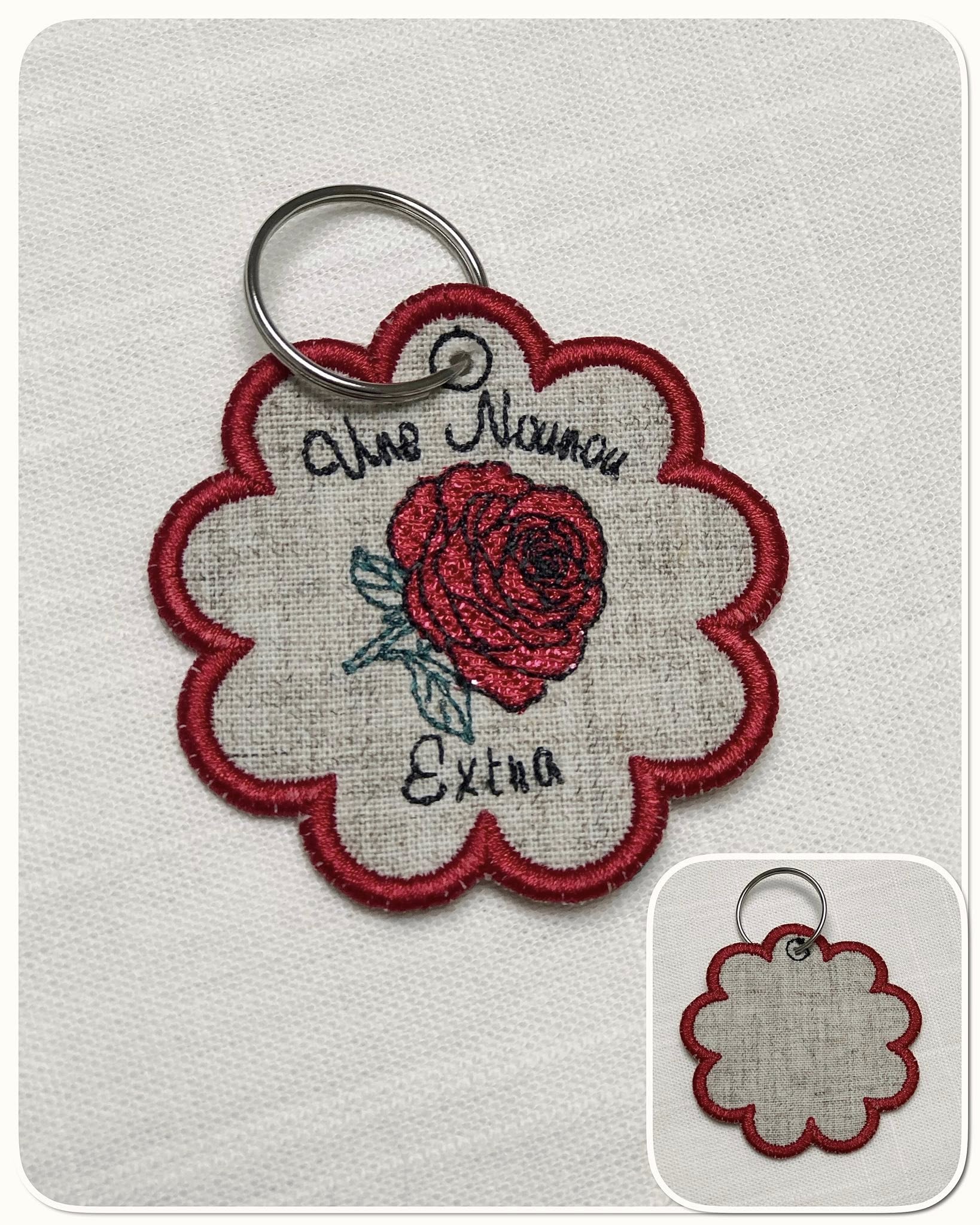 Porte-clé ITH Rose – Fichier Broderie Disponible 10x10 - Pack Collection
