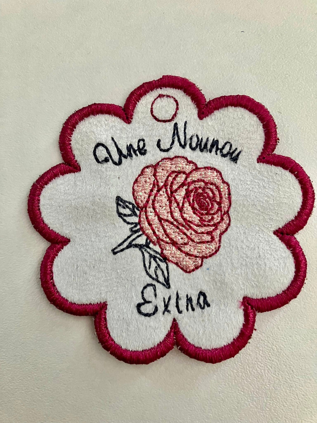 Porte-clé ITH Rose – Fichier Broderie Disponible 10x10 - Pack Collection