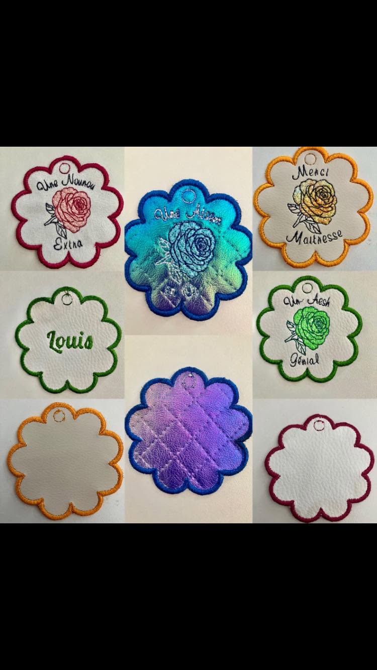 Porte-clé ITH Rose – Fichier Broderie Disponible 10x10 - Pack Collection