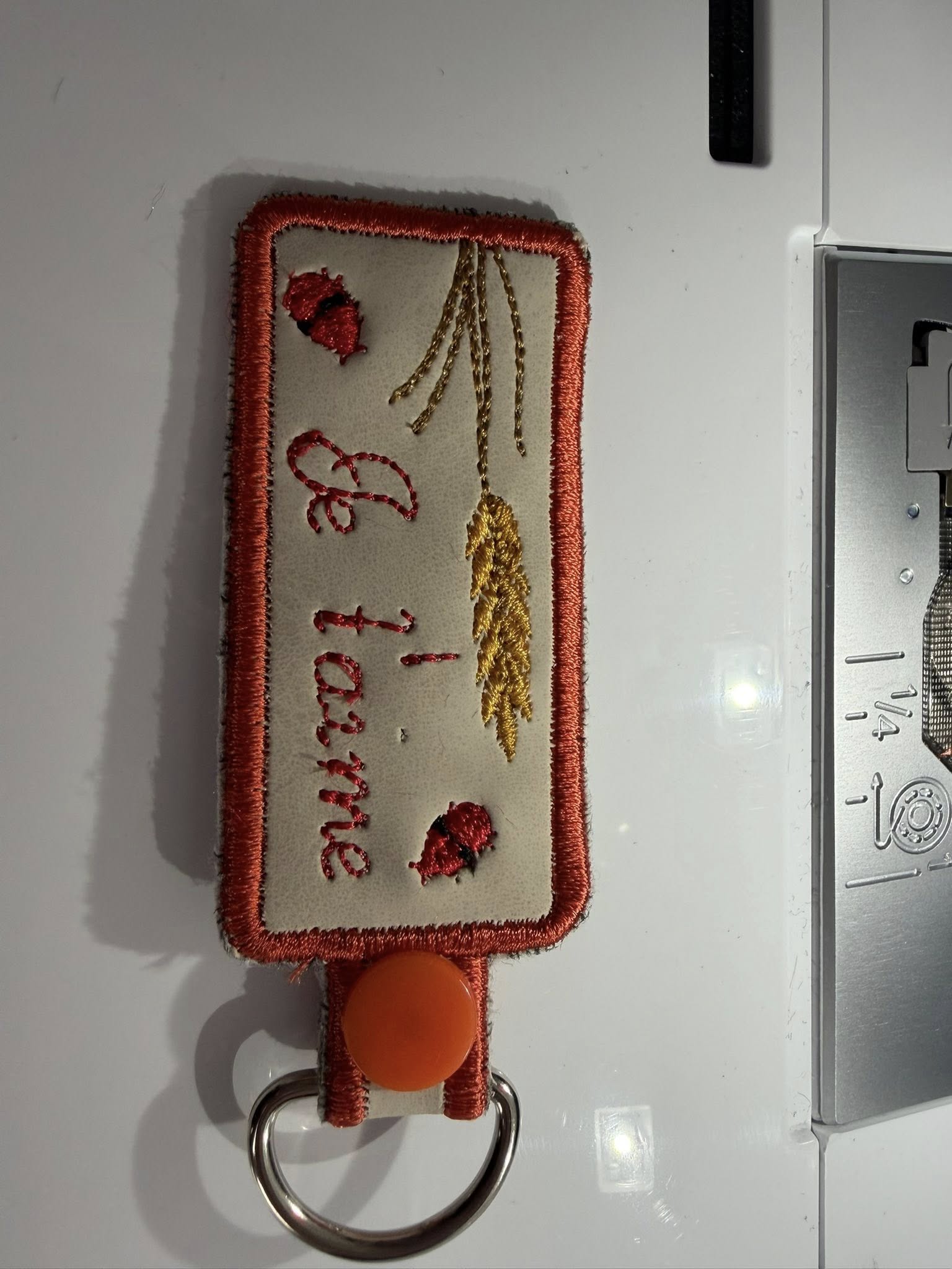 Porte-clé ITH Blé Coccinelles Je t'aime 10x10 | Motif Broderie Machine Champêtre