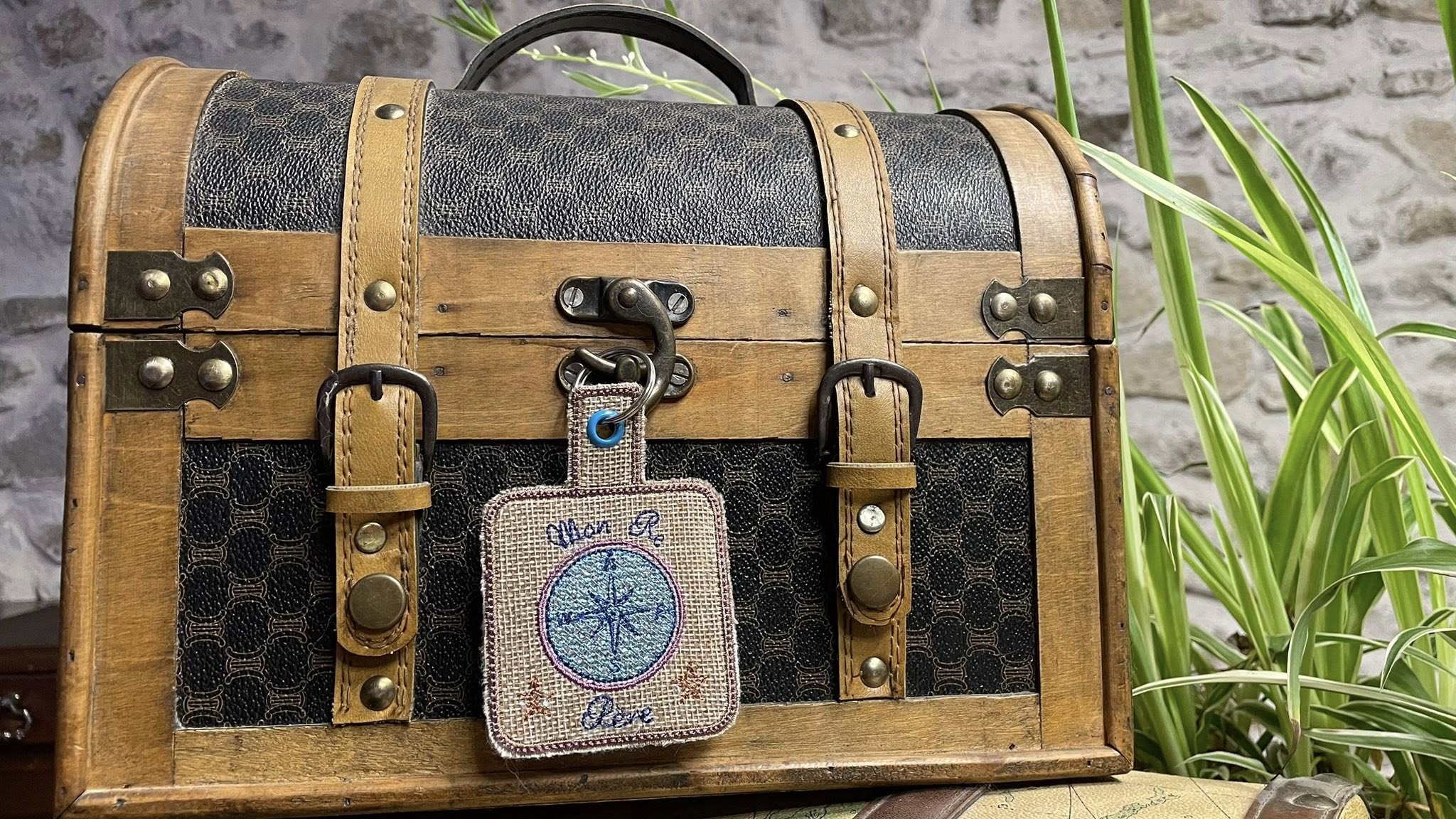 Porte-clé ITH Mon Re-Père 10x10 | Motif Broderie Machine Fête des Pères