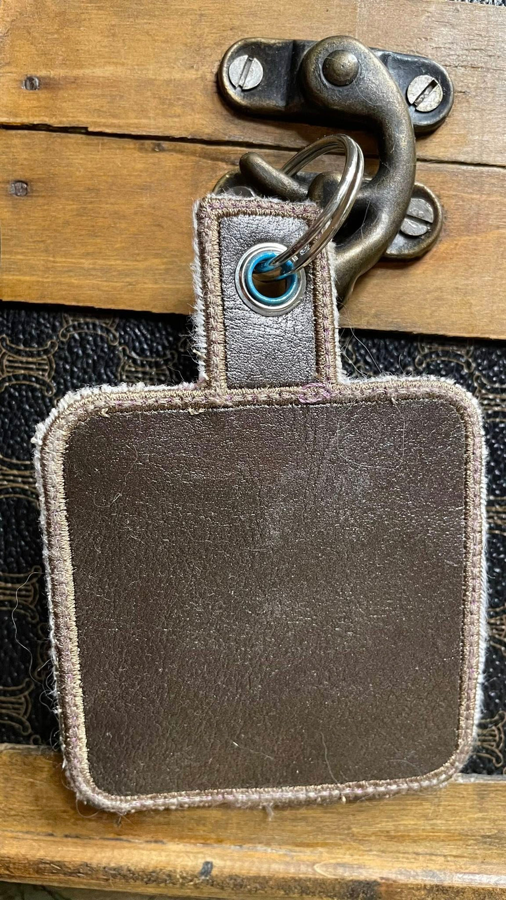 Porte-clé ITH Mon Re-Père – Fichier Broderie Disponible 10x10