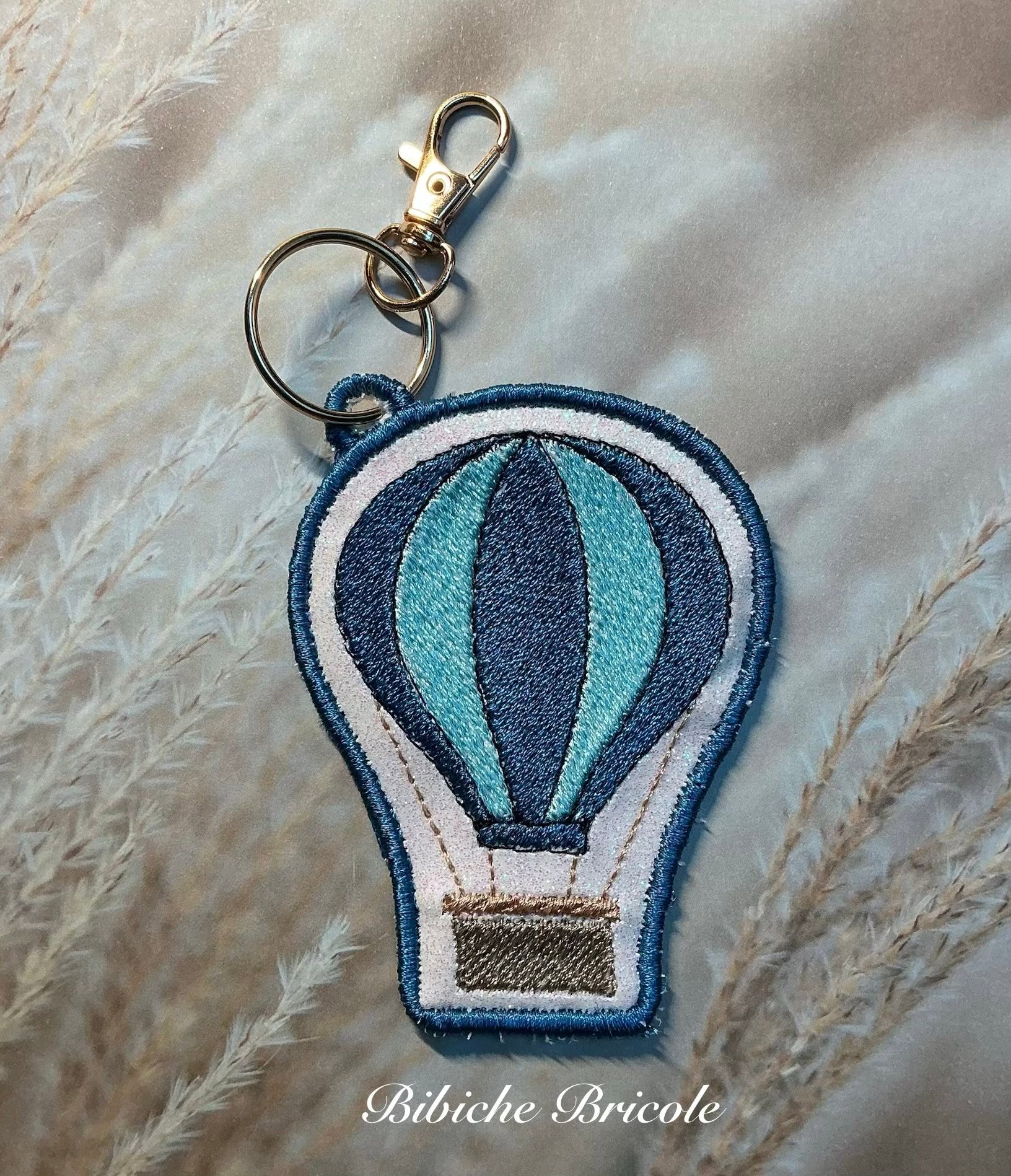 Porte-clé ITH Montgolfière – Fichier Broderie Disponible 10x10