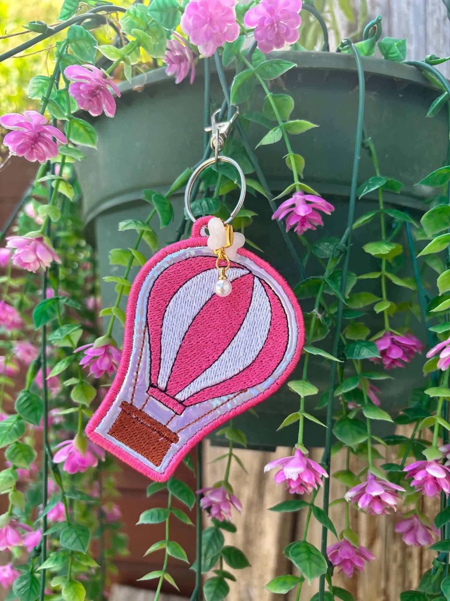 Porte-clé ITH Montgolfière – Fichier Broderie Disponible 10x10