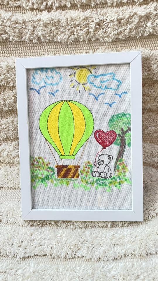 Montgolfière & Nounours au Ballon Cœur | Motif Broderie Naissance et Baptême