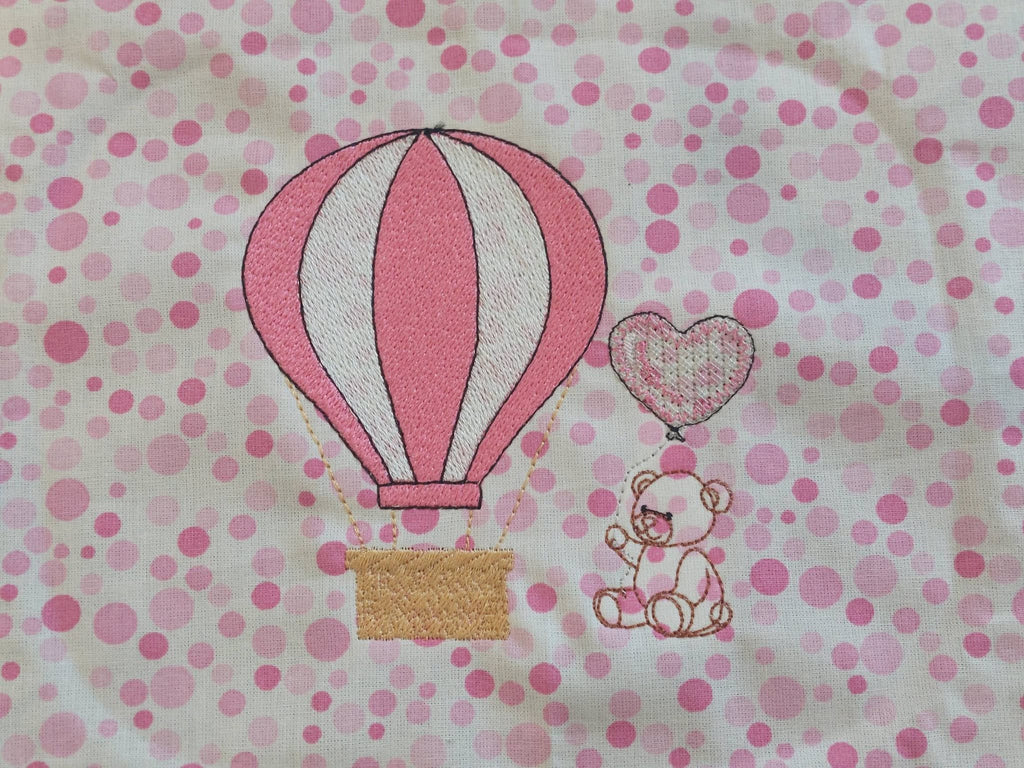 Montgolfière & Nounours au Ballon Cœur | Motif Broderie Naissance et Baptême