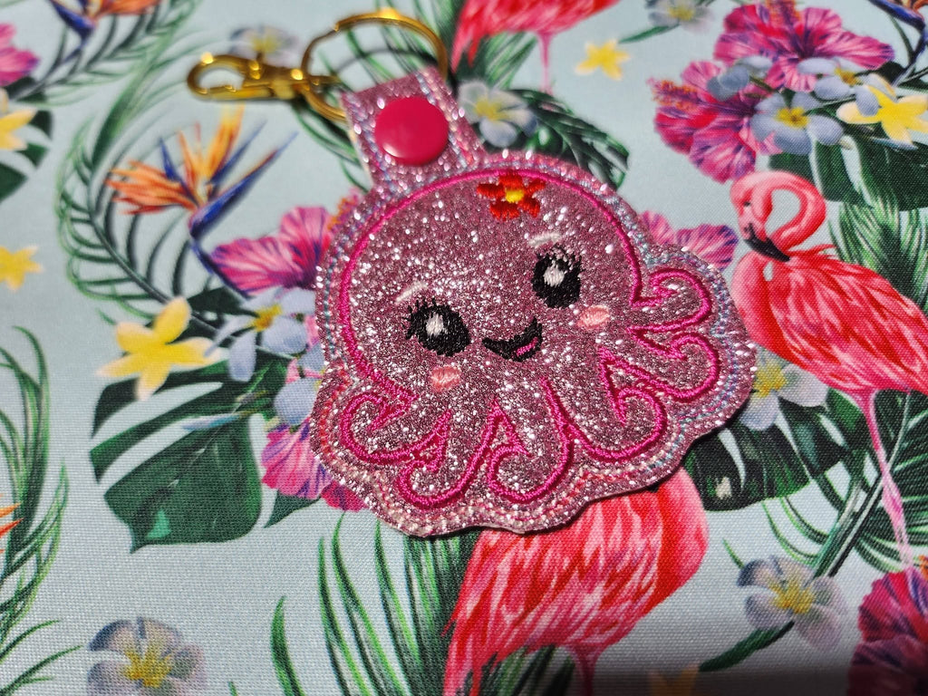 Porte-clé ITH Pieuvre 3D brodé avec effet bombé en simili pailleté – Fichier broderie machine 10x10 AK Broderie