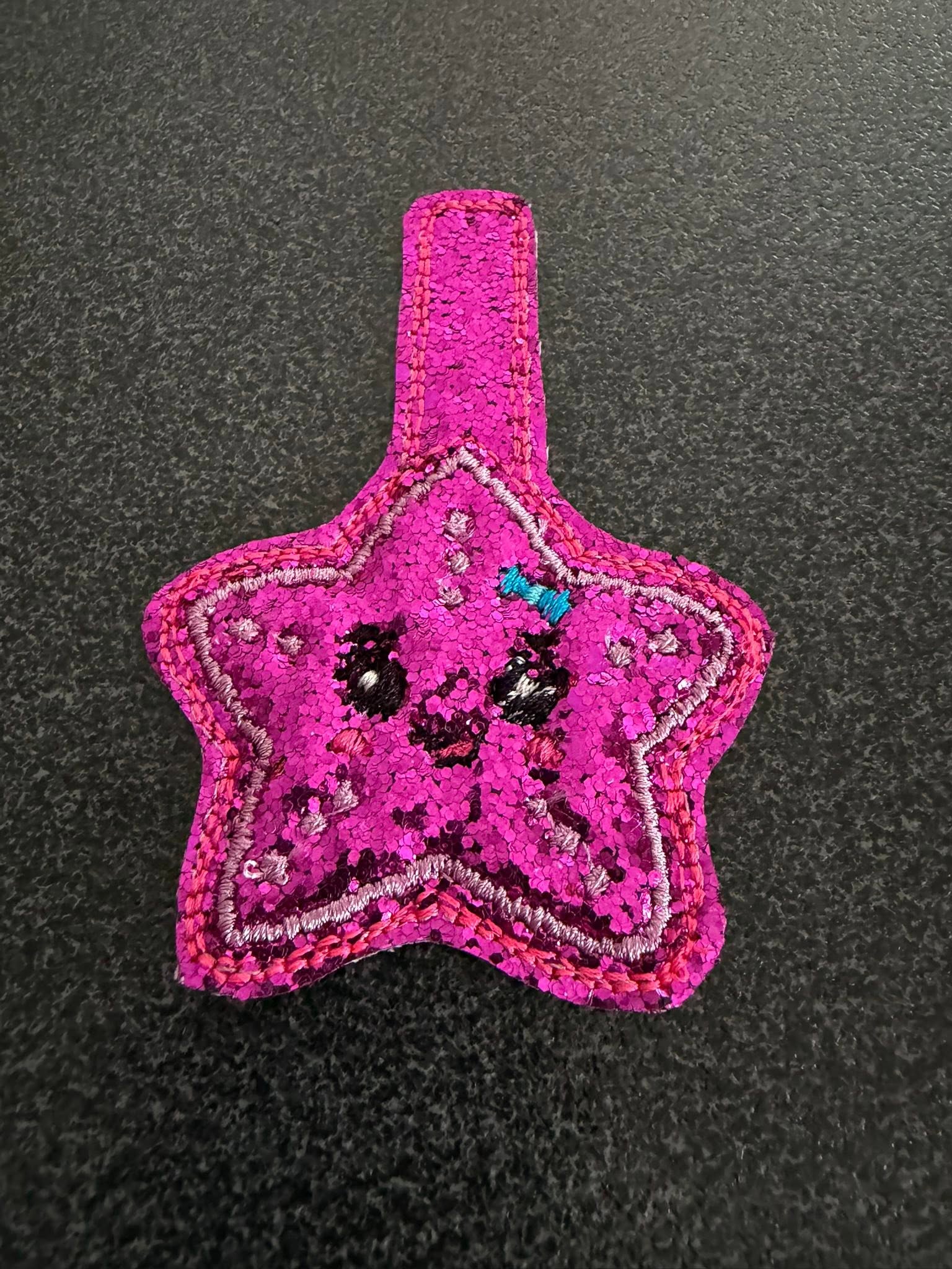 Porte-clé ITH Étoile de Mer 3D brodé en simili pailleté avec effet bombé – Fichier broderie machine 10x10 AK Broderie