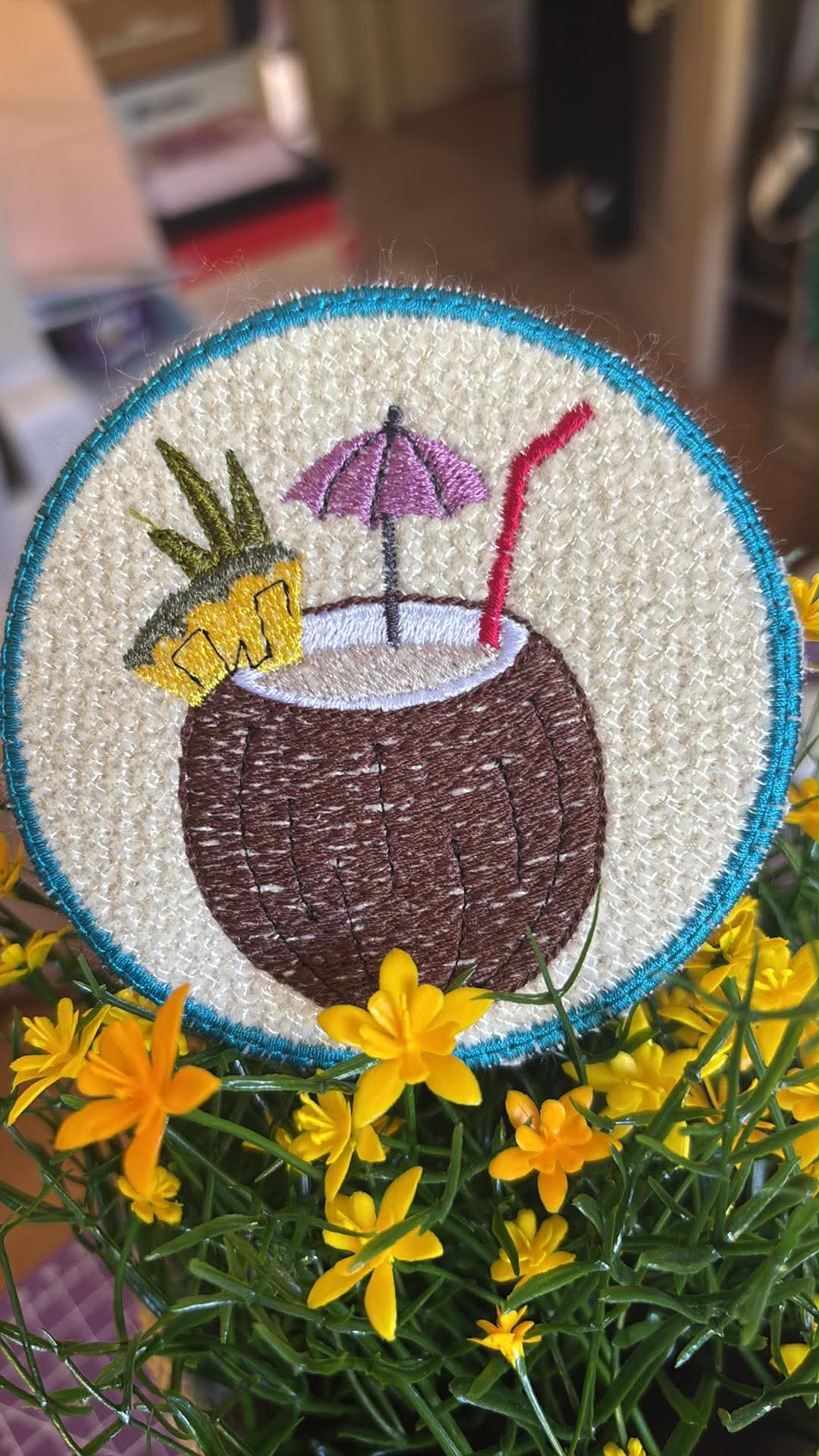 Sous-verre ITH Cocktail Pina Colada – Motif de Broderie Machine 10x10