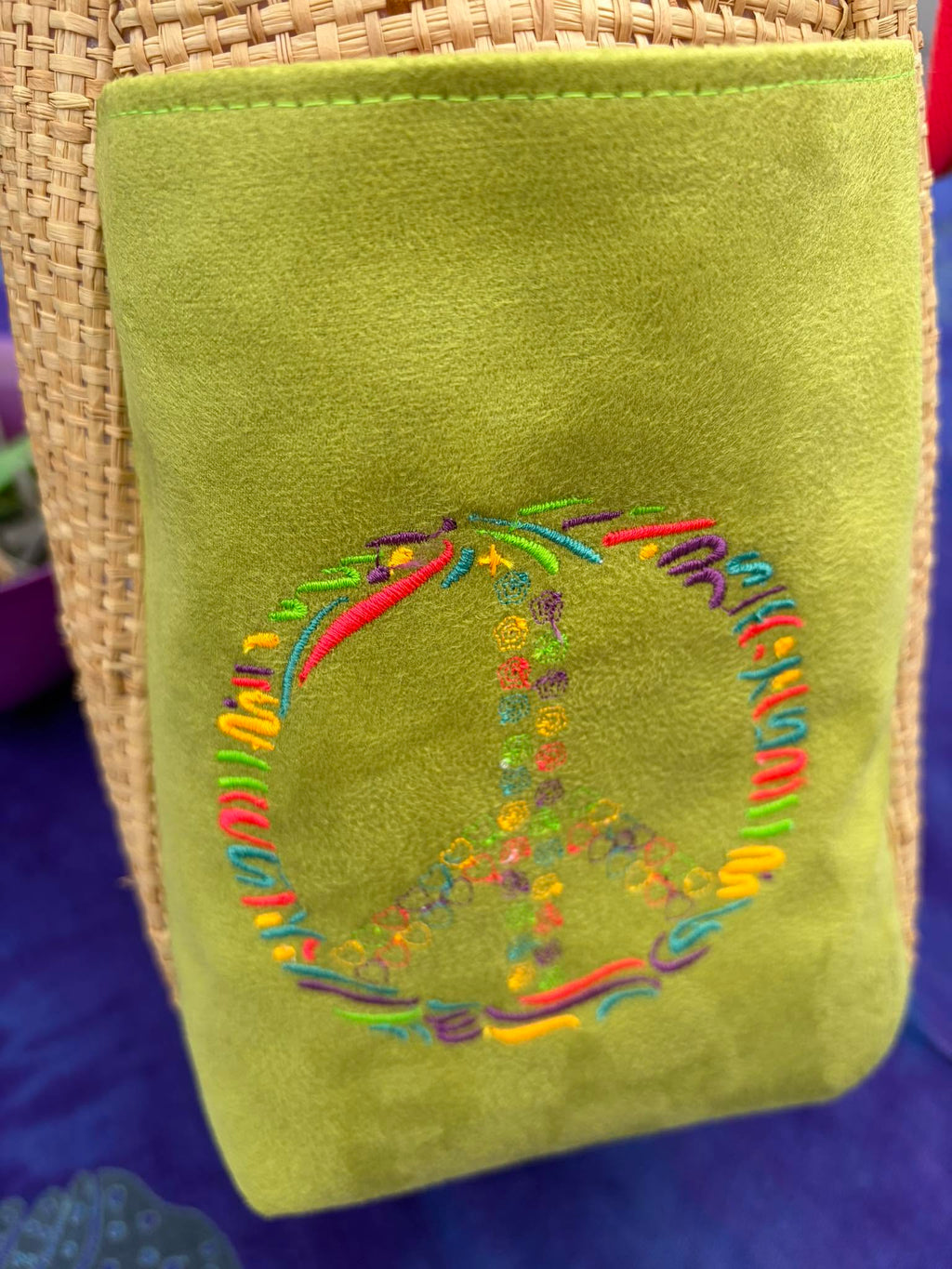 Peace & Love – Motif de Broderie Machine 10x10 – 3 Versions Incluses