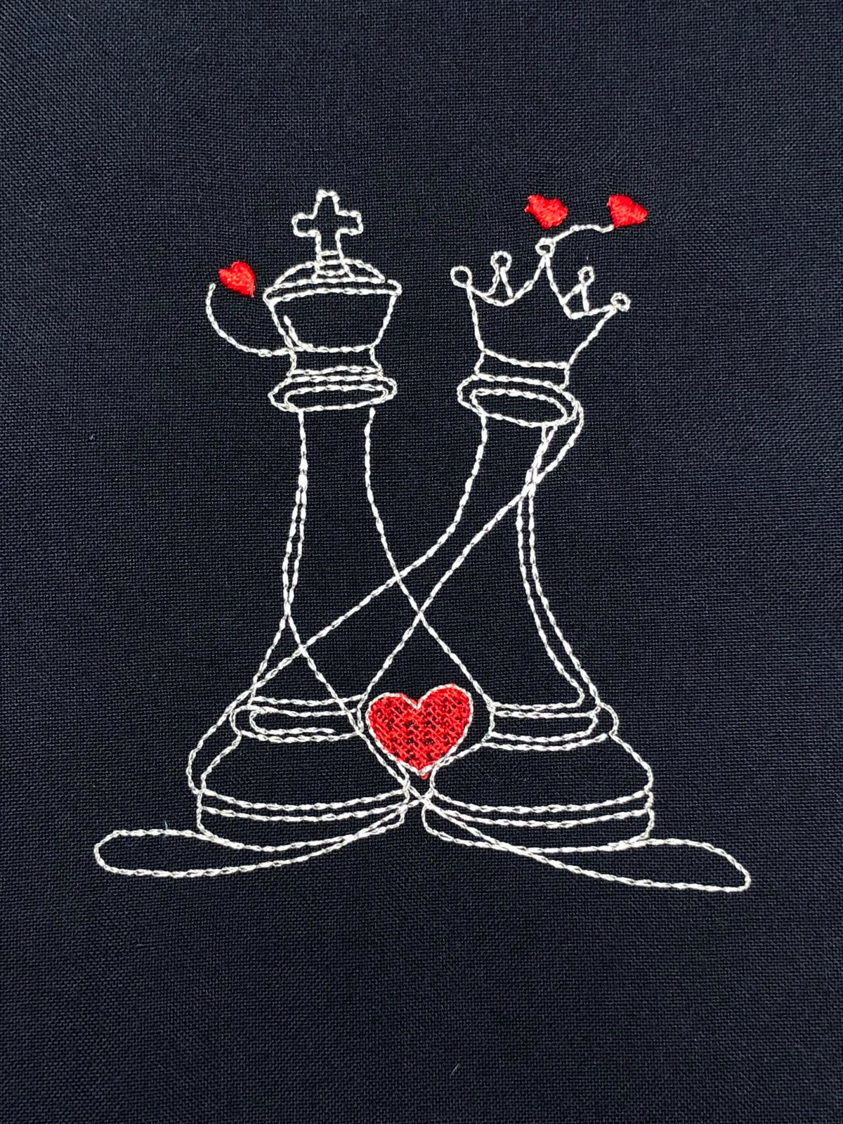 Duo Roi et Reine Echecs - Motif de broderie - Format disponible Taille 10x10, 15x15 et pack 2 tailles