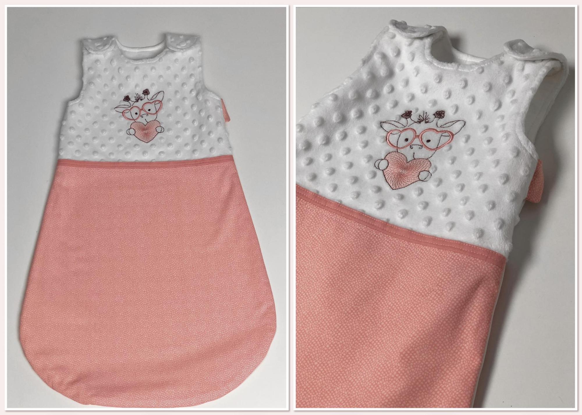 Girafe Coeur - Motif de Broderie - Format disponible 10x10