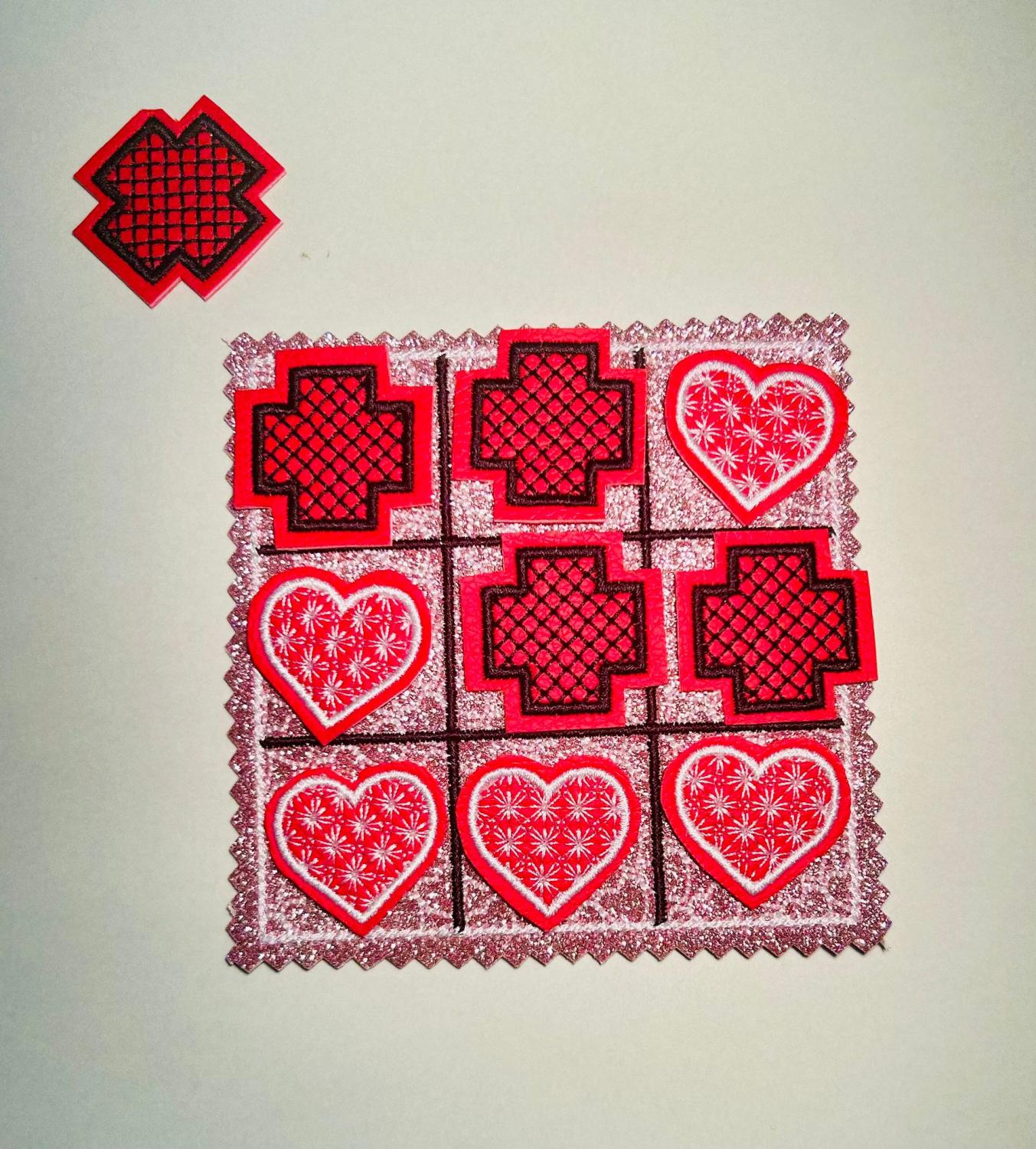 Jeu du Morpion (Tic tac Toe) - Motif ITH de Broderie - 2 motifs le plateau de jeu et les pions - Format 10x10
