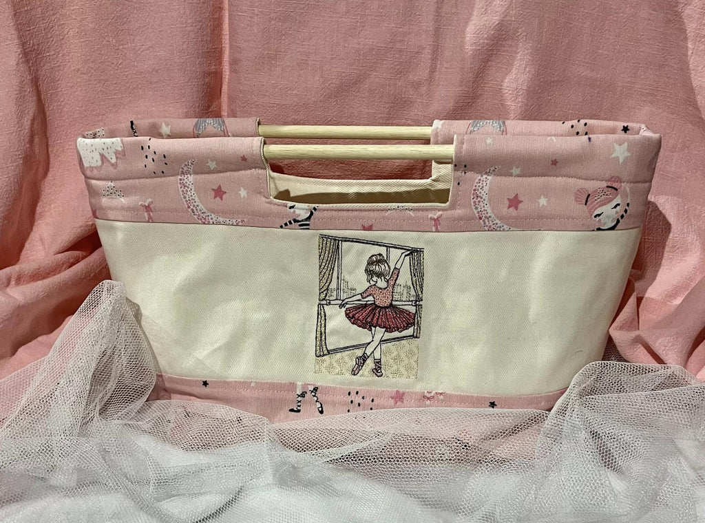 Rêve d’une ballerine scintillante - Motif de broderie - Format disponible Pack 4 tailles, format 10x10, 15x15, 18x13, 20x20 ou 26x16