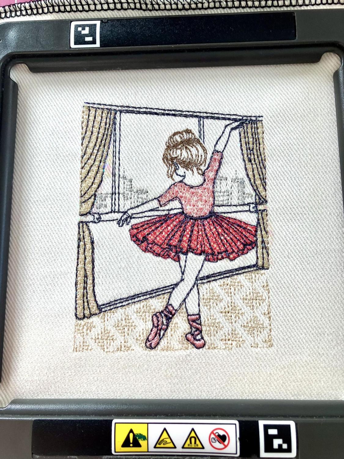 Rêve d’une ballerine scintillante - Motif de broderie - Format disponible Pack 4 tailles, format 10x10, 15x15, 18x13, 20x20 ou 26x16