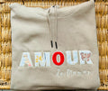 Appliqué « Amour de Maman » – Tendresse & Émotion - Motif de broderie - Format disponible 26x16