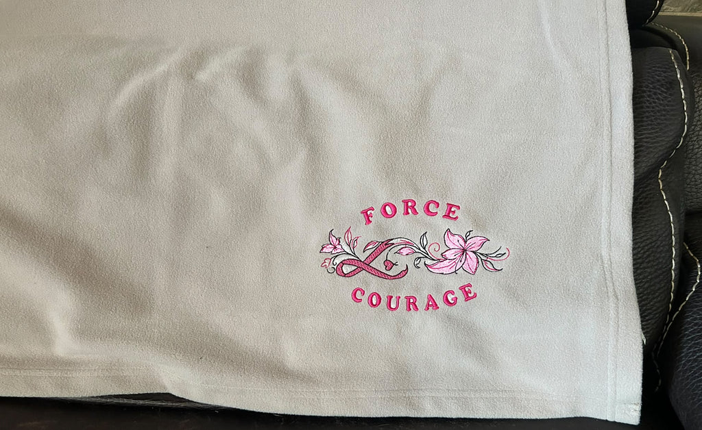 PRÉCOMMANDE – Pack Guerrière Octobre Rose – Sac + Plaid + Trousse – Édition Limitée