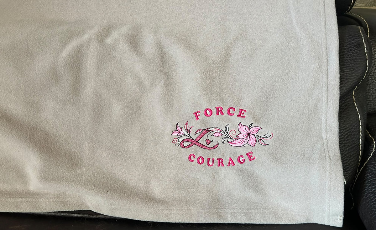 PRÉCOMMANDE – Pack Guerrière Octobre Rose – Sac + Plaid + Trousse – Édition Limitée
