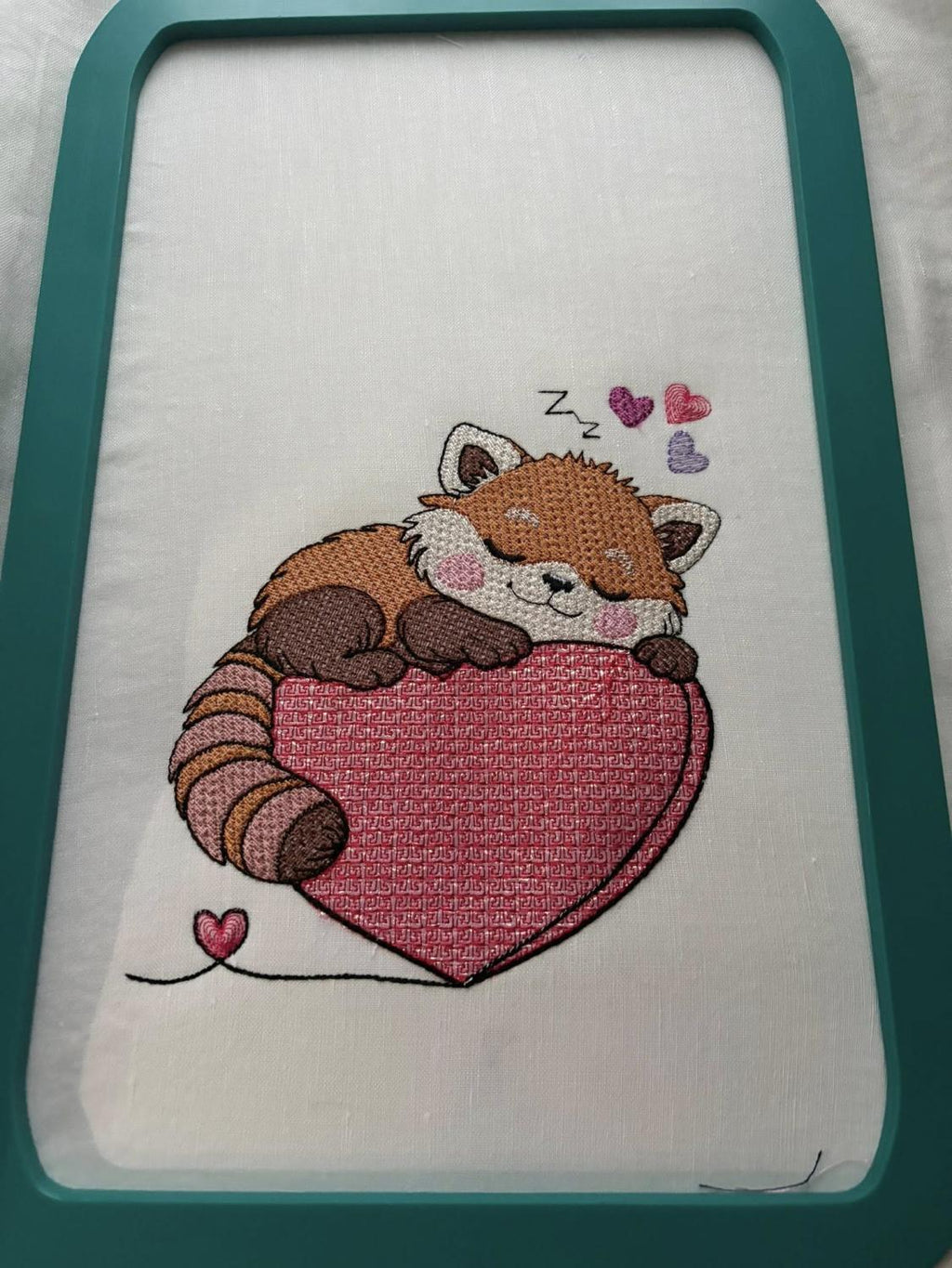 Panda roux endormi – Cœur Mylar » - Format disponible : Pack 2 tailles, Cadre 10x10 et 15x15